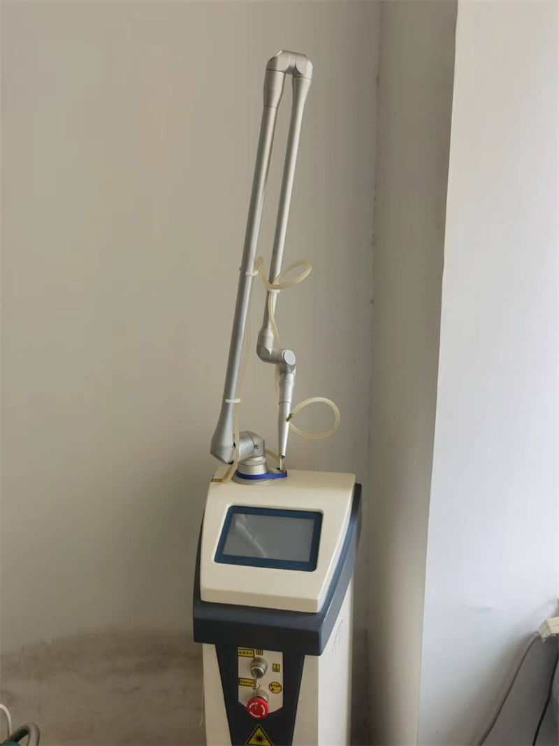 超脉冲二氧化碳激光治疗仪